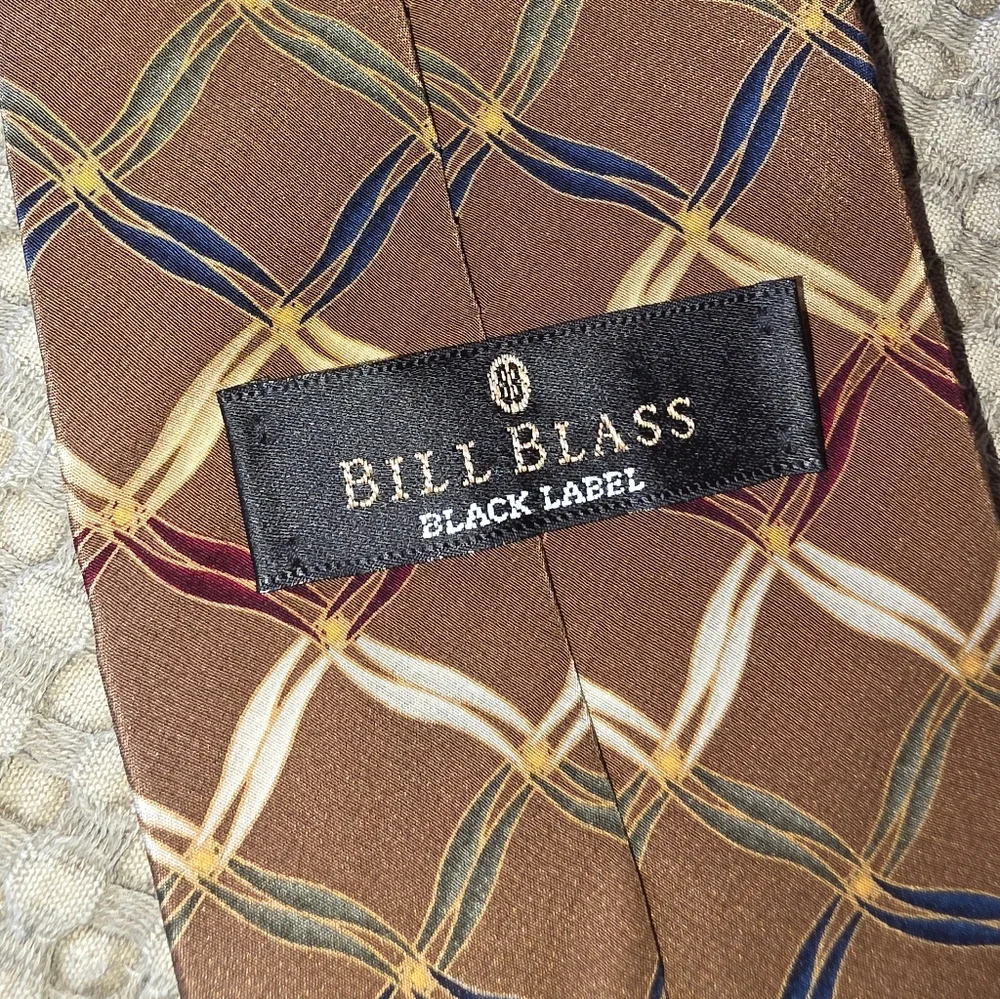 Bill Blass Black Label  Brown Designer Silk Necktie Floral Geometric Print